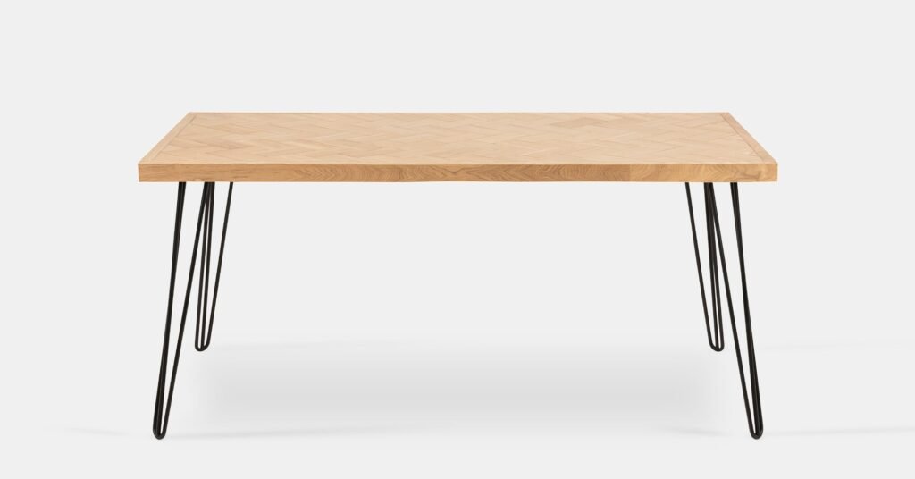 Charlotte 4-6 seat dining table, ash parquet